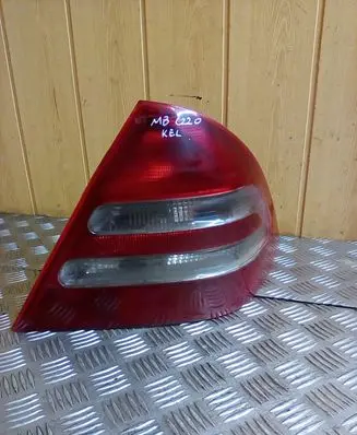 Mercedes-Benz C W203 Rear/tail lights 3311