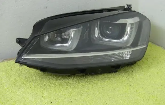 Volkswagen Golf VII Headlight/headlamp 5G1941033