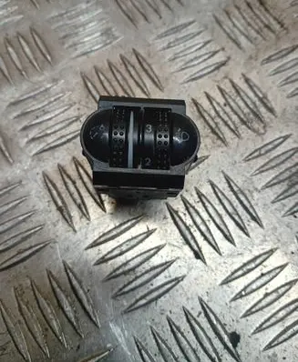 Volkswagen PASSAT B5 Headlight level height control switch 3B0941333C