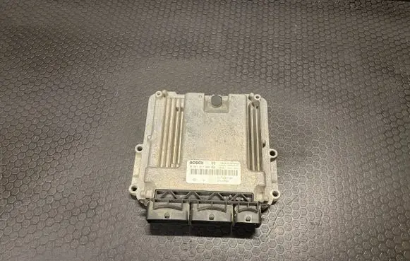 Opel Vivaro Engine control unit/module 0281017003 237100718R 237101452R