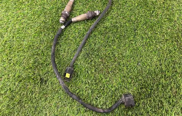 Mercedes-Benz S W221 Lambda probe sensor 0258000747