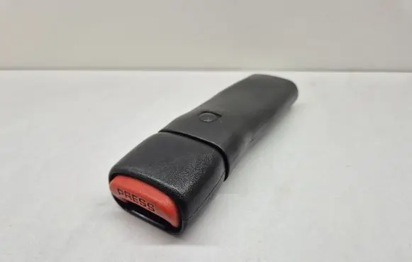 Chrysler Voyager Front seatbelt buckle 4680202
