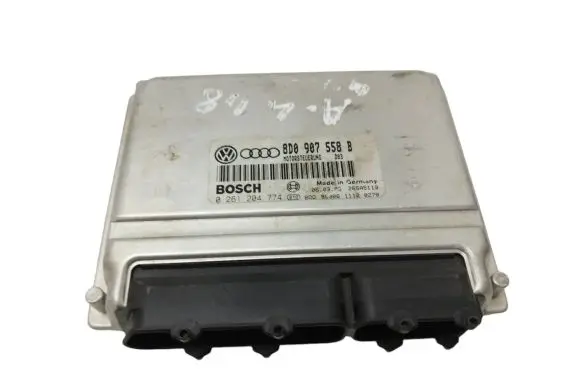 Audi A4 S4 B5 8D Engine control unit/module 8D0907558B 0261204774