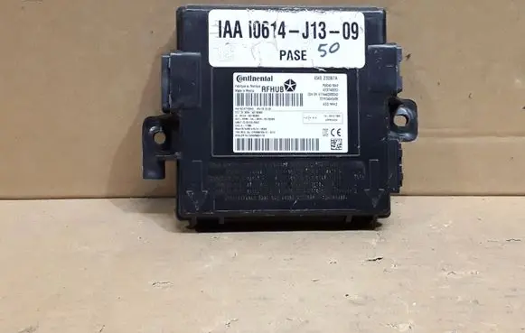 Jeep Grand Cherokee Keyless (KESSY) go control unit/module P68240158AB IAAI0614J1309 434023087A