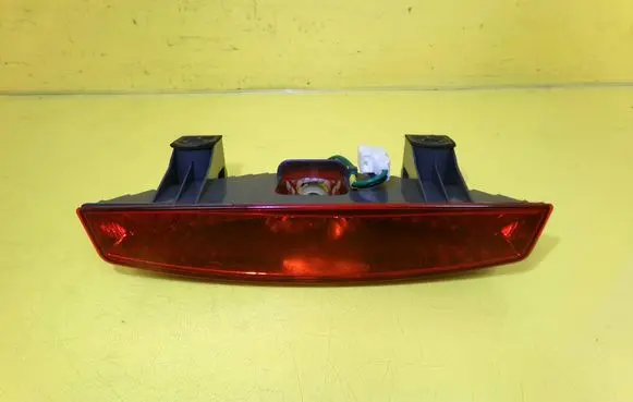 KIA Rio Third/center stoplight 92750162