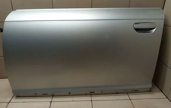 Audi A6 S6 C6 4F Front door 