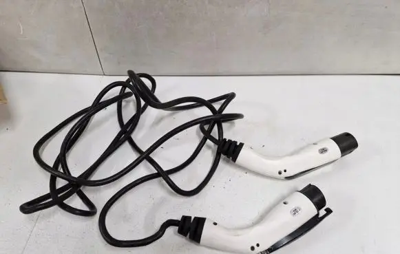 Opel Ampera Electric car charging cable 