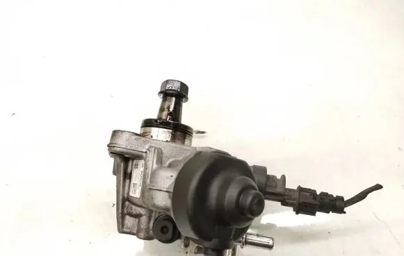 Hyundai Santa Fe Fuel injection high pressure pump 331002F600