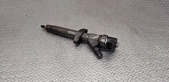 Fuel injector