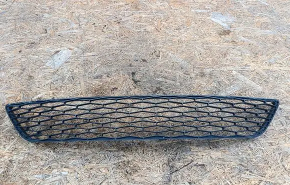 Seat Exeo (3R) Front bumper lower grill 3R0853667