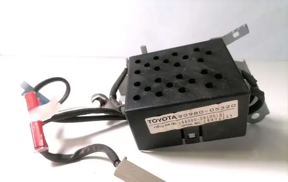 Lexus GS 300 400 430 Aerial antenna amplifier 90980-05320