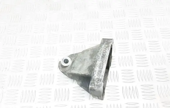 Mercedes-Benz S W220 Engine mounting bracket 6282230104