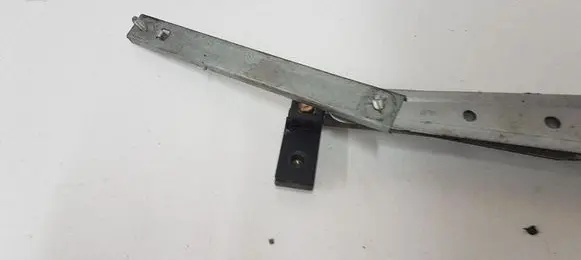 KIA Sorento Front door window regulator with motor 824603E000