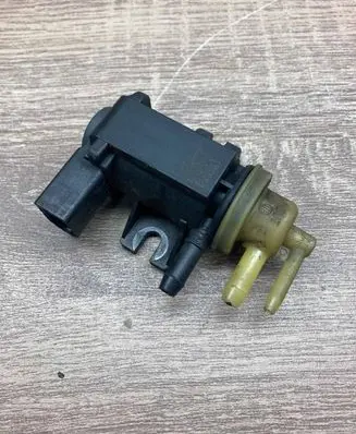 Skoda Rapid (NH) Turbo solenoid valve 1K0906627B 4011464A