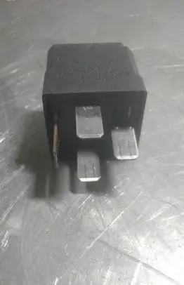 Opel Zafira B Other relay 13171831 4RA00779105