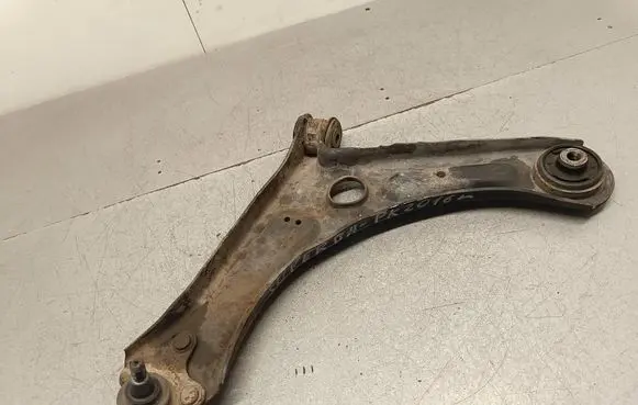 Front lower control arm/wishbone