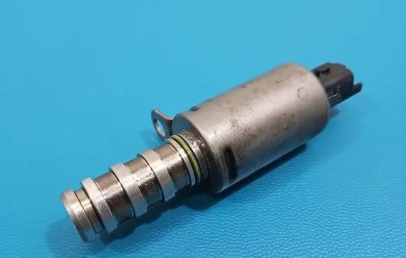 Peugeot 208 I Camshaft position sensor 9677922180 IMPRK1552138