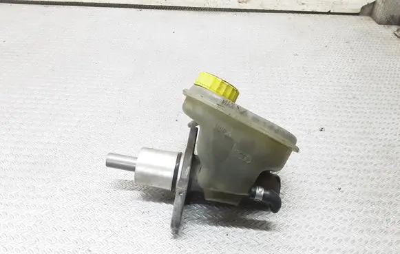 Audi A8 S8 D2 4D Master brake cylinder 4D0611301F