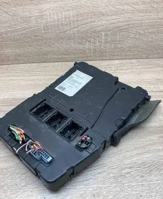 Renault Megane II Central body control module 8200309690 8200326024 S118400220D