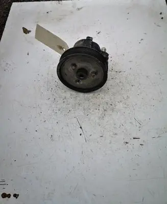 Renault Trafic II (X83) Power steering pump 8200024738 26081335 8200712890
