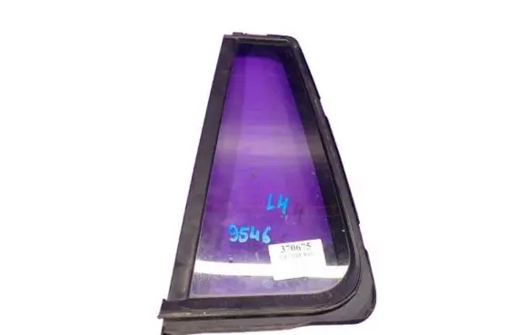 Skoda Octavia Mk2 (1Z) Front door window glass four-door