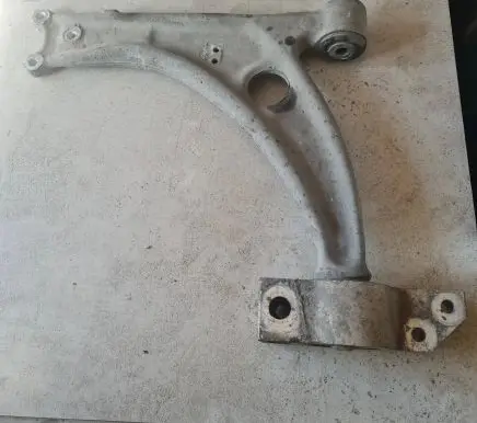 Volkswagen PASSAT CC Front lower control arm/wishbone 3C0407153B