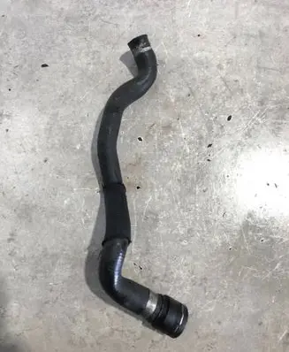 Maserati GranTurismo Engine coolant pipe/hose 2511094