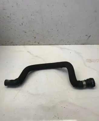 Audi A6 S6 C6 4F Engine coolant pipe/hose