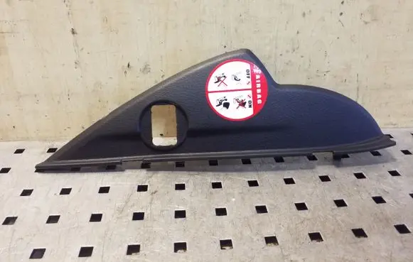 KIA Sorento Dashboard side end trim 847672P110