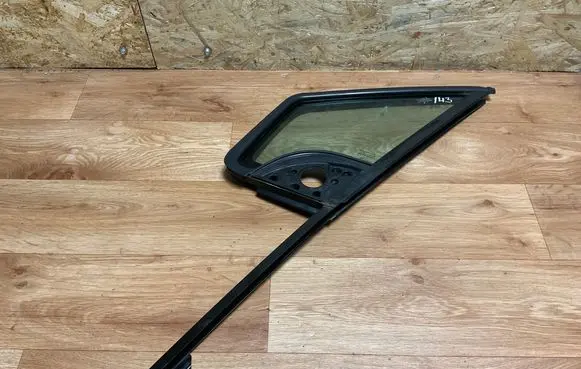 Peugeot Partner Front vent window/glass (coupe) DOT211M75AS2 E000191 43R000016
