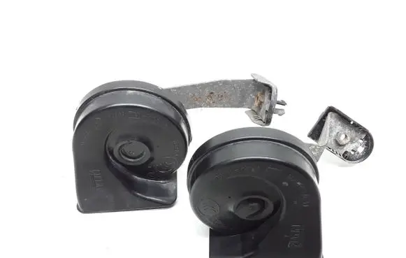 Volvo V60 Horn signal 30796896 30796897
