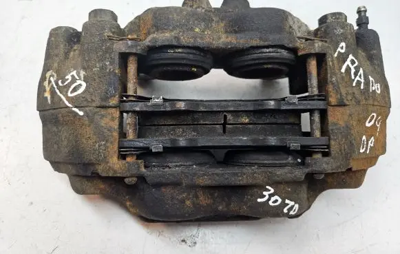 Toyota Land Cruiser (J120) Front brake caliper