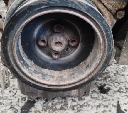 Volkswagen PASSAT B6 Crankshaft pulley