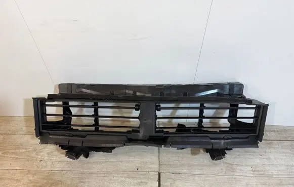 BMW X1 U11 Intercooler air guide/duct channel