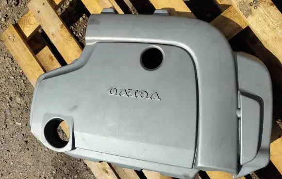 Volvo V70 Engine cover (trim) 30777775