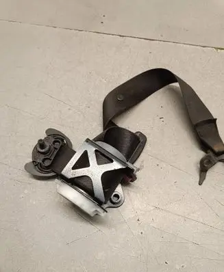 BMW X3 F25 Front seatbelt S1725843104 12B1861P1405