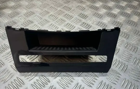 BMW 5 E60 E61 Glove box 314640000