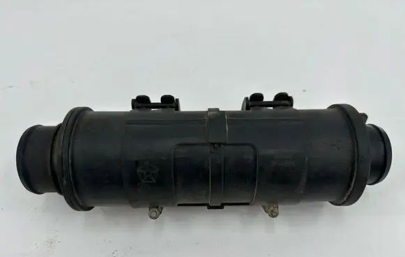 Jeep Grand Cherokee Air intake duct part 52014497AB