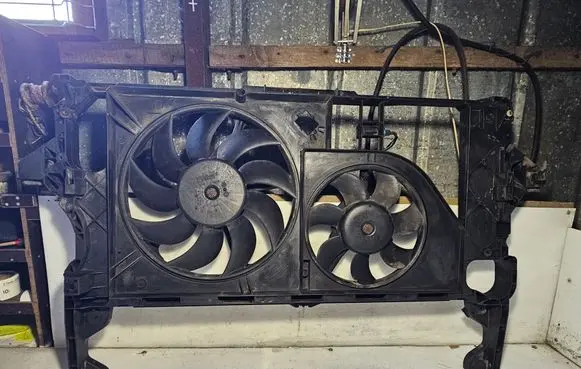 Renault Master II Electric radiator cooling fan 8200705061 8200705061B