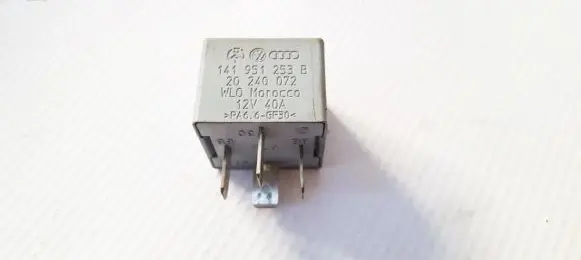 Volkswagen Touran I Other relay 141951253b 20240072