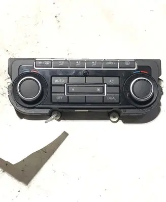Volkswagen Tiguan Climate control unit 5K0907044ER SW1112 5HB00974660
