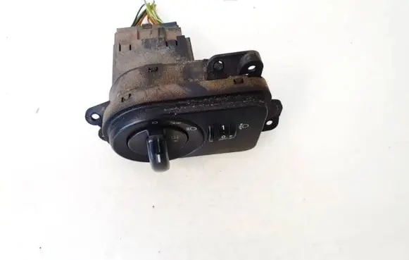 Ford Fusion Light switch 2s6t13a024ab