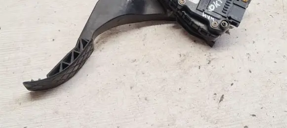 Skoda Octavia Mk1 (1U) Accelerator throttle pedal 1J1721503H
