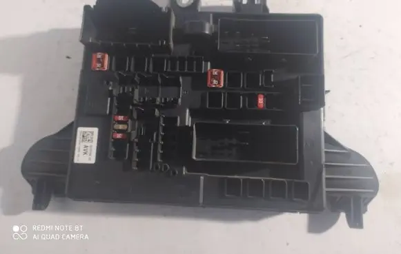 Opel Insignia A Fuse module 22737768