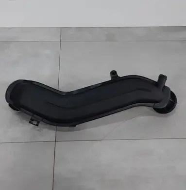 Volkswagen Golf VIII Air intake hose/pipe 05E145674G