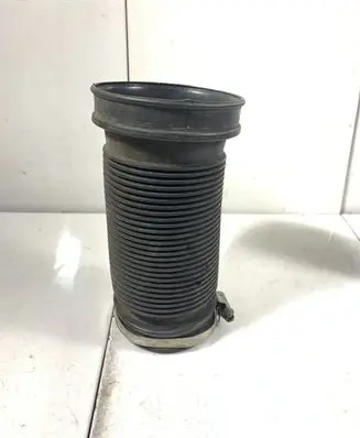 Audi A6 S6 C5 4B Air intake hose/pipe 8D0129627