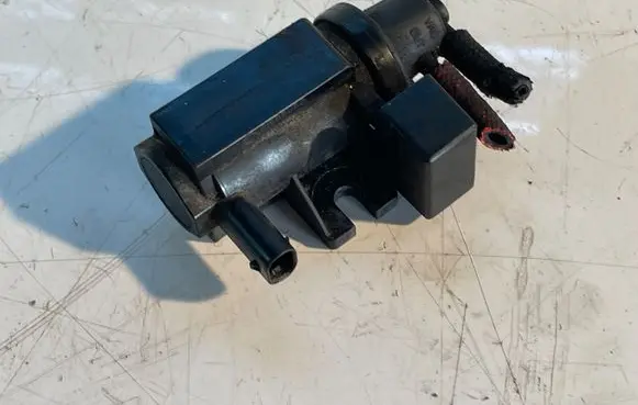BMW X6 E71 Turbo solenoid valve 1174780539101 7805391