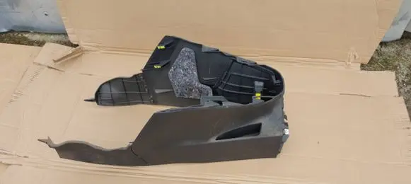 Toyota Verso Center console