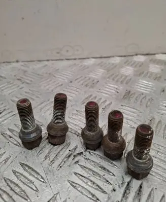 BMW 5 E60 E61 Nuts/bolts 