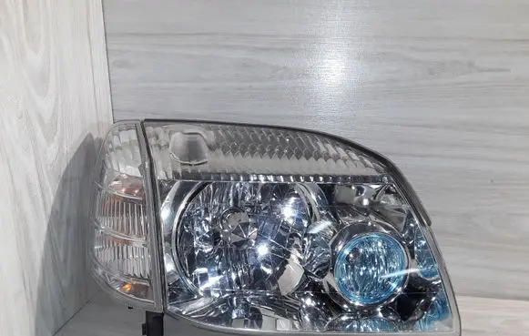 Nissan X-Trail T30 Headlight/headlamp